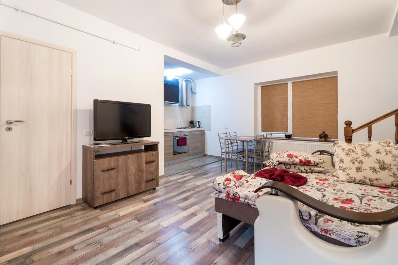 Lucky House Apartment